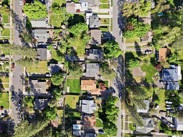2921 E 17th Ave, Spokane, WA 99223