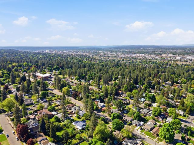 2921 E 17th Ave, Spokane, WA 99223