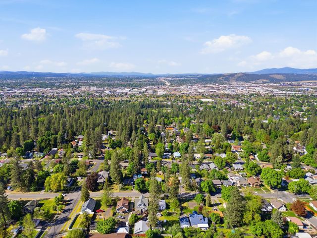 2921 E 17th Ave, Spokane, WA 99223
