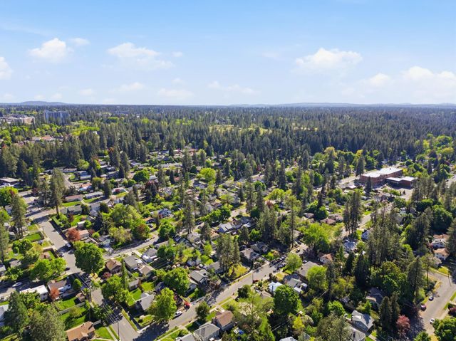 2921 E 17th Ave, Spokane, WA 99223