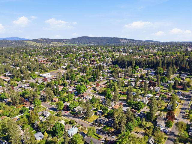 2921 E 17th Ave, Spokane, WA 99223