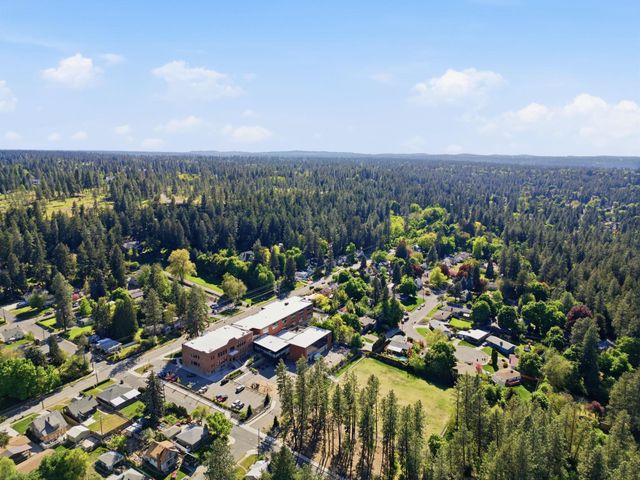 2921 E 17th Ave, Spokane, WA 99223