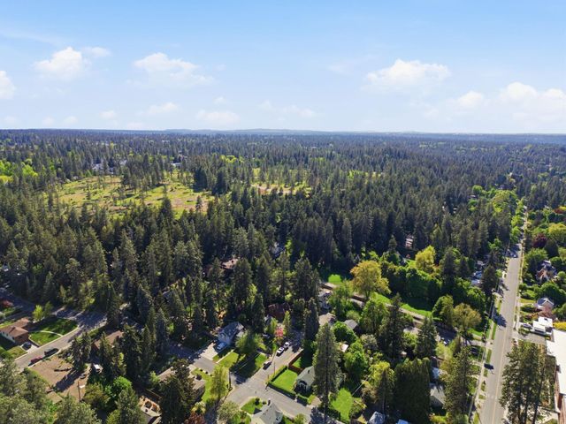 2921 E 17th Ave, Spokane, WA 99223