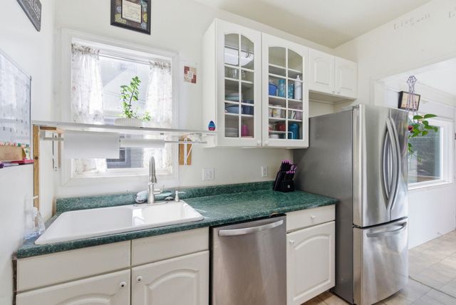 2921 E 17th Ave, Spokane, WA 99223