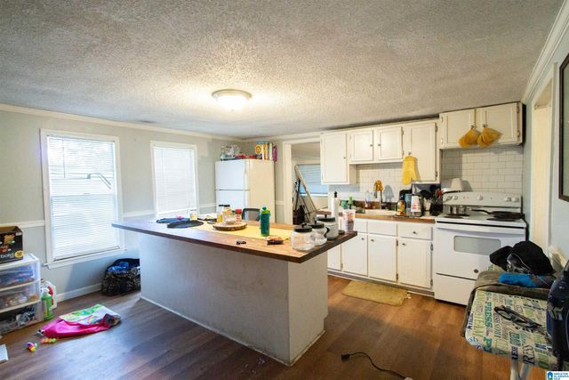 930 RUTLEDGE DRIVE, Midfield, AL 35228