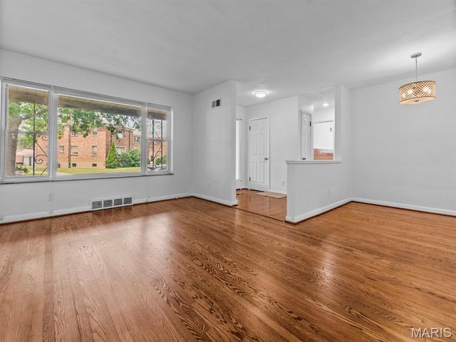 7000 Clifton Avenue 1, St Louis, MO 63109