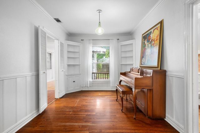 3916 Birchman Avenue, Fort Worth, TX 76107