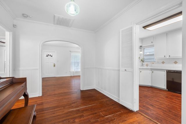 3916 Birchman Avenue, Fort Worth, TX 76107