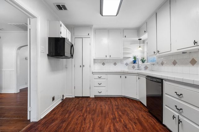 3916 Birchman Avenue, Fort Worth, TX 76107