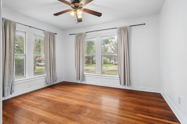 3916 Birchman Avenue, Fort Worth, TX 76107