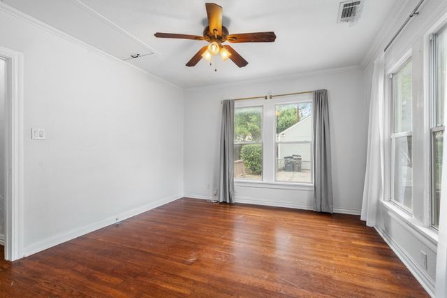 3916 Birchman Avenue, Fort Worth, TX 76107