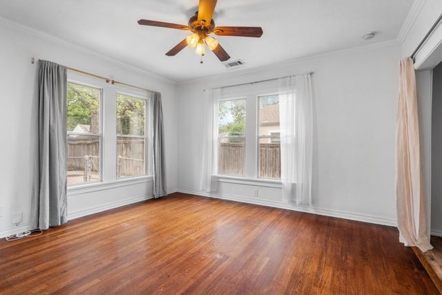 3916 Birchman Avenue, Fort Worth, TX 76107