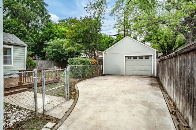 3916 Birchman Avenue, Fort Worth, TX 76107