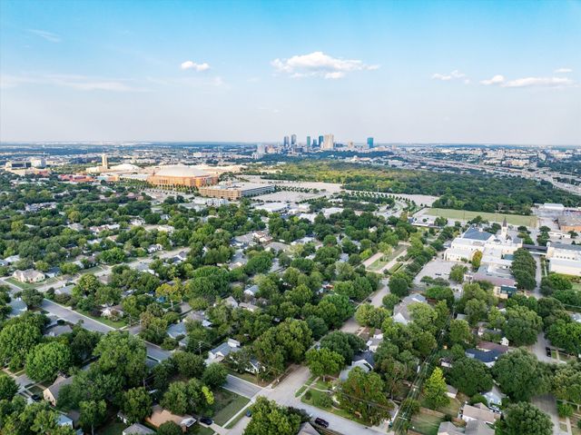 3916 Birchman Avenue, Fort Worth, TX 76107