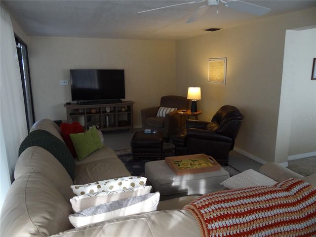 3000 28TH AVENUE N, St Petersburg, FL 33713