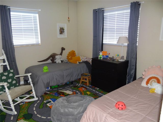 3000 28TH AVENUE N, St Petersburg, FL 33713