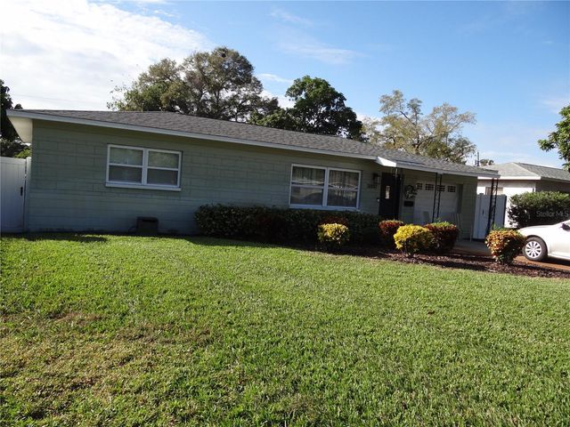 3000 28TH AVENUE N, St Petersburg, FL 33713