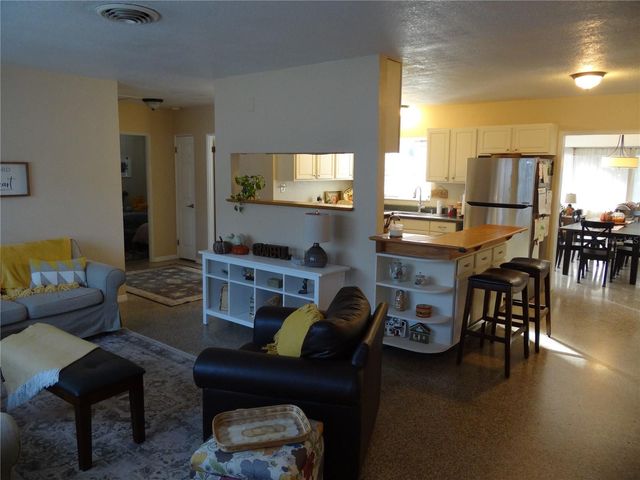 3000 28TH AVENUE N, St Petersburg, FL 33713