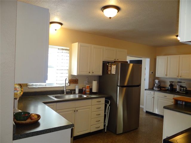 3000 28TH AVENUE N, St Petersburg, FL 33713