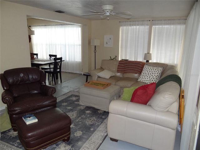 3000 28TH AVENUE N, St Petersburg, FL 33713