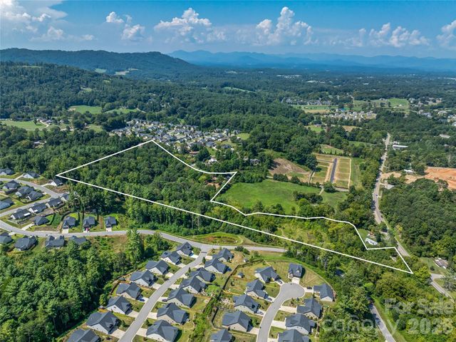 28 Pleasant Grove Road, Weaverville, NC 28787
