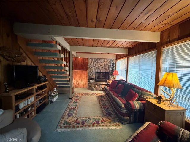 679 Pinnacle, Lake Arrowhead, CA 92352