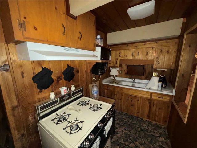 679 Pinnacle, Lake Arrowhead, CA 92352
