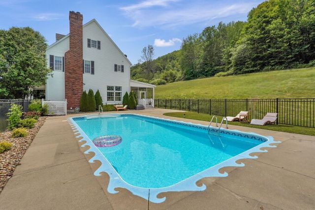 600 Minard Run Road, Bradford Town, PA 16701