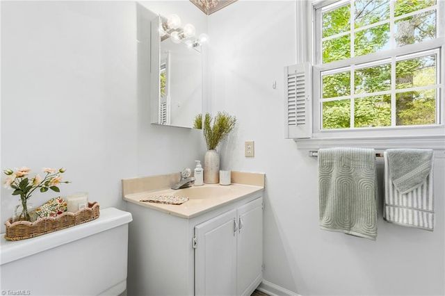 405 Herndon Drive, Winston-salem, NC 27104