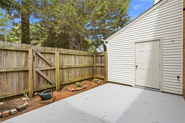 405 Herndon Drive, Winston-salem, NC 27104