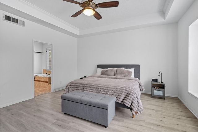 35 Outervale Place, The Woodlands, TX 77381