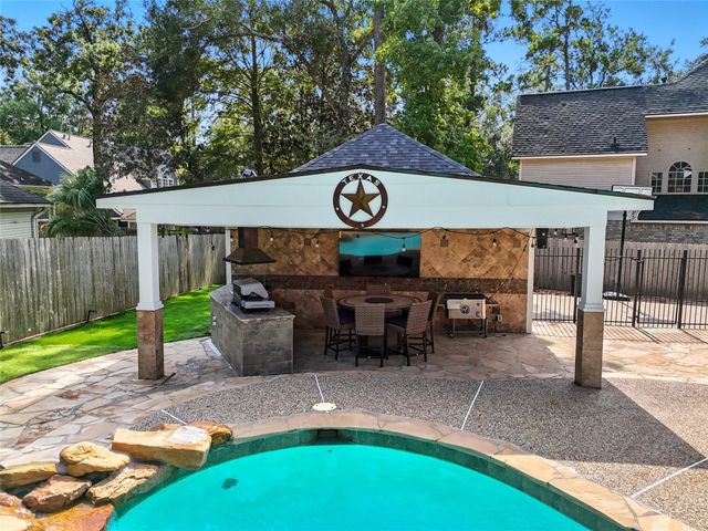 35 Outervale Place, The Woodlands, TX 77381