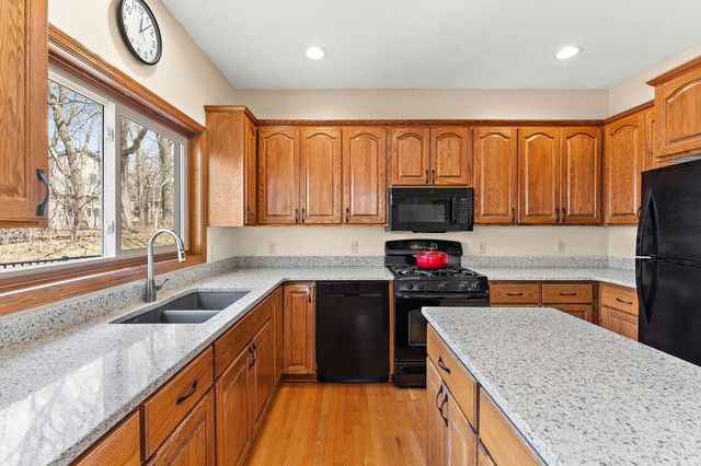 1016 Willow River Road N, Hudson, WI 54016