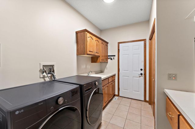 1016 Willow River Road N, Hudson, WI 54016