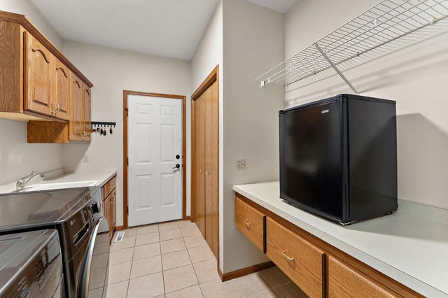 1016 Willow River Road N, Hudson, WI 54016