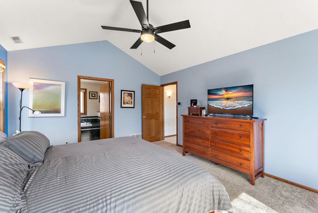 1016 Willow River Road N, Hudson, WI 54016