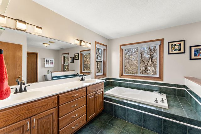 1016 Willow River Road N, Hudson, WI 54016