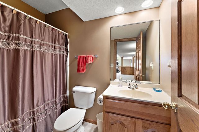 1016 Willow River Road N, Hudson, WI 54016