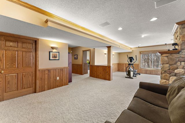 1016 Willow River Road N, Hudson, WI 54016