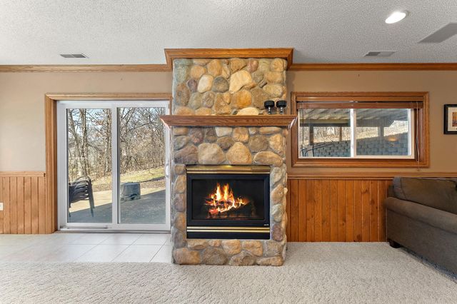 1016 Willow River Road N, Hudson, WI 54016