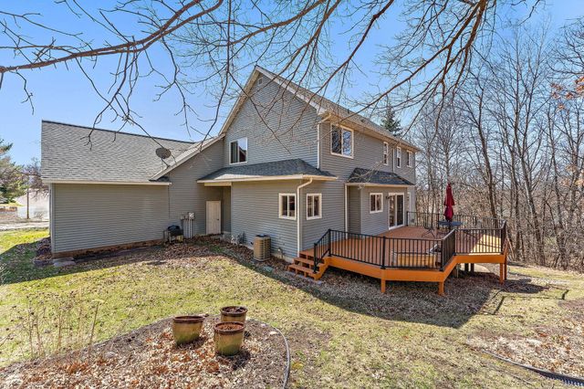 1016 Willow River Road N, Hudson, WI 54016