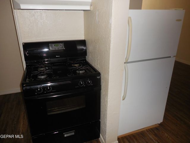 701 W YANDELL Drive 2, El Paso, TX 79902