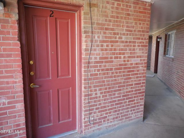 701 W YANDELL Drive 2, El Paso, TX 79902