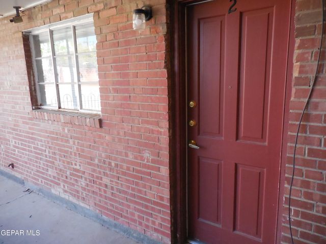 701 W YANDELL Drive 2, El Paso, TX 79902