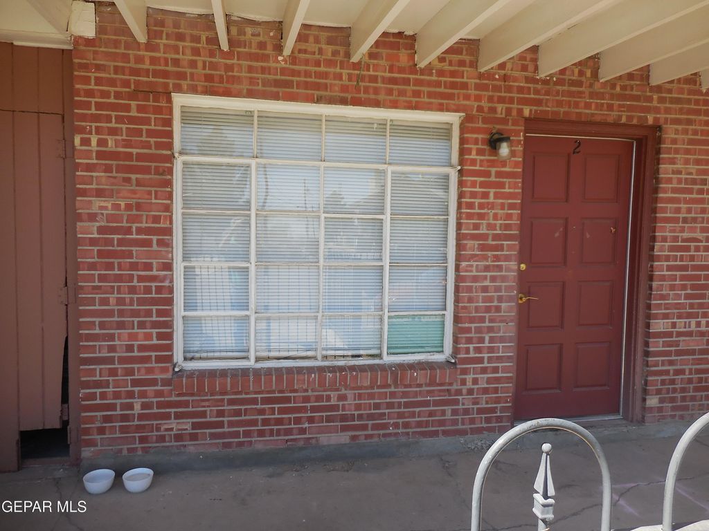 701 W YANDELL Drive 2, El Paso, TX 79902