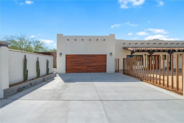 54217 Eisenhower, La Quinta, CA 92253