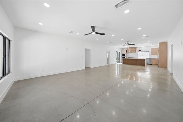 54217 Eisenhower, La Quinta, CA 92253