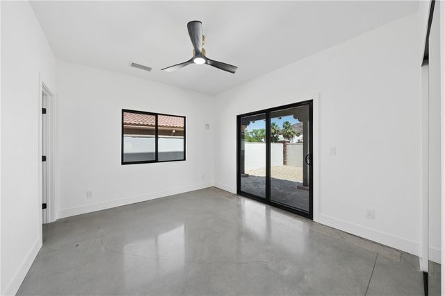 54217 Eisenhower, La Quinta, CA 92253