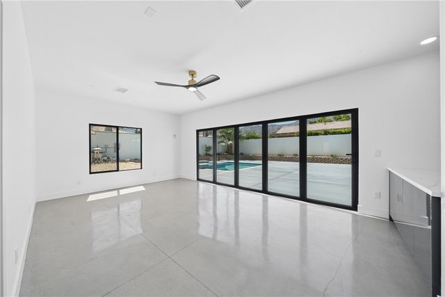 54217 Eisenhower, La Quinta, CA 92253