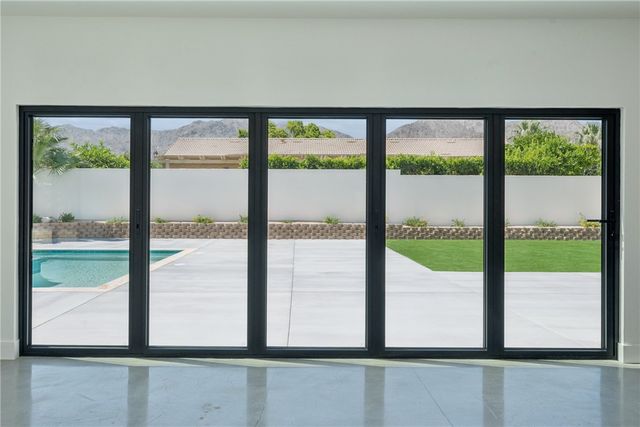 54217 Eisenhower, La Quinta, CA 92253